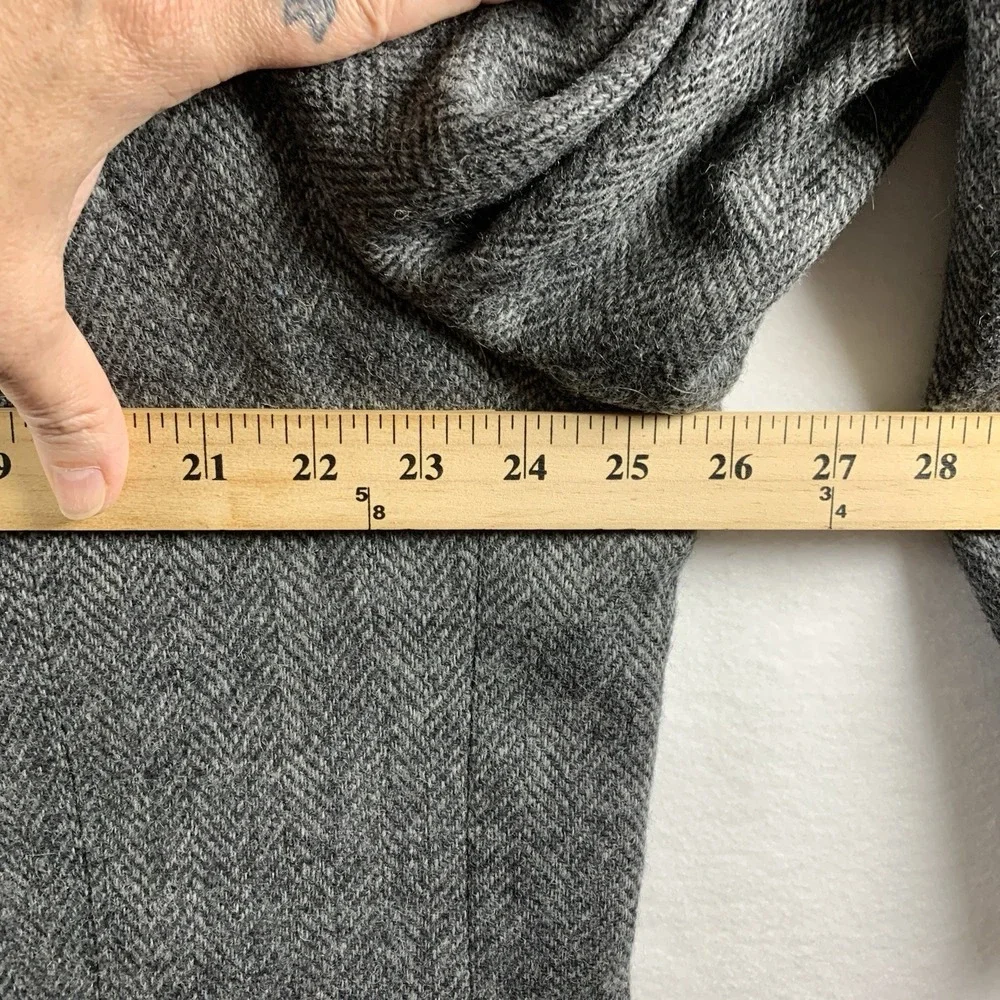 VTG Men 100% Wool Herringbone Tweed Blazer 52L Gray Wood Buttons Wide Lapel